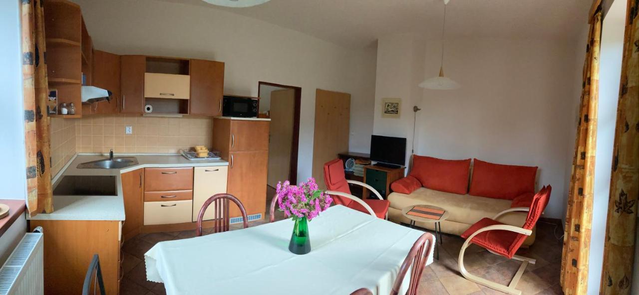 Apartman V Hajich Malá Skála Extérieur photo